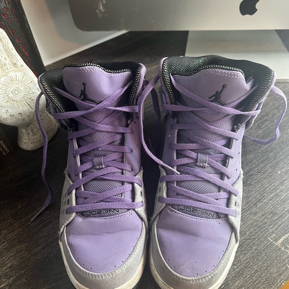 Retro purple Jordan flight hi-tops - Picture 2 of 3